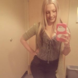 Meet your Posher, Alyssa